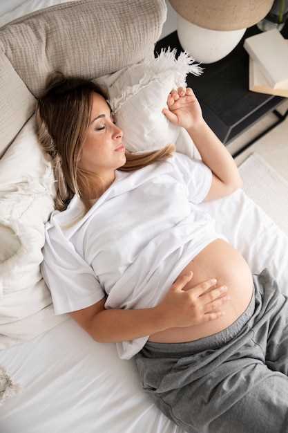 Секреты самочувствия: как узнать о беременности на раннем этапе?
