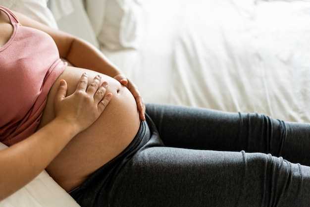 Что вызывает боли в коленях во время беременности